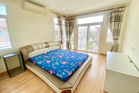 House in Pattaya, Thailand 3 bedrooms № 156502 - photo 28