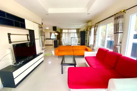 House in Pattaya, Thailand 3 bedrooms № 156502 - photo 4