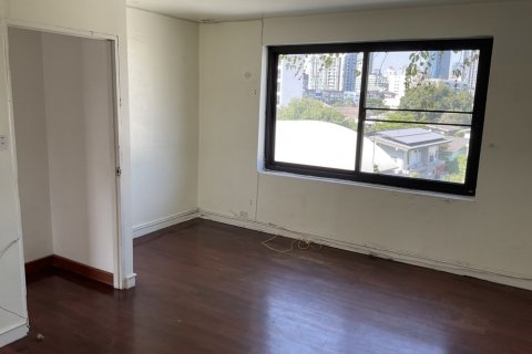 Таунхаус в Бангкоке, Таиланд с 5 спальнями № 143556 - фото 11