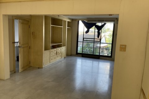 Таунхаус в Бангкоке, Таиланд с 5 спальнями № 143556 - фото 5