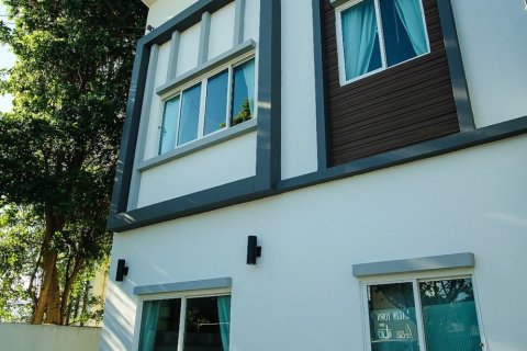 House in Bang Lamung, Thailand 4 bedrooms № 205373 - photo 18