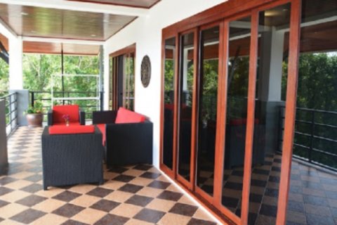 Apartment in Ko Lanta Yai, Thailand 3 bedrooms № 193105