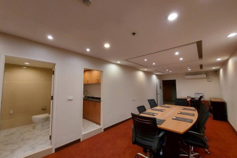 Студия в кондо в Банг Раке, Бангкок, Таиланд № 150056 - фото 4