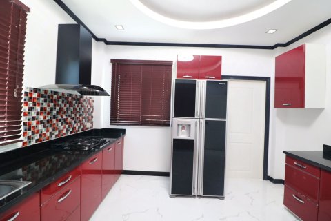 Дом в Удонтхани, Таиланд с 5 спальнями  № 150055 - фото 15