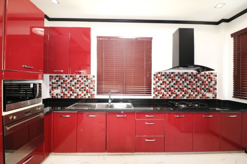 Дом в Удонтхани, Таиланд с 5 спальнями  № 150055 - фото 12