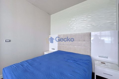 Condo in Pattaya, Thailand, 3 bedrooms  № 196683 - photo 19