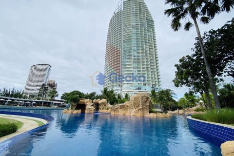 Condo in Pattaya, Thailand, 3 bedrooms  № 196683 - photo 2
