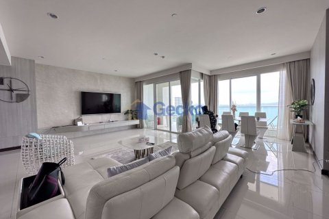 Condo in Pattaya, Thailand, 3 bedrooms  № 196683 - photo 5
