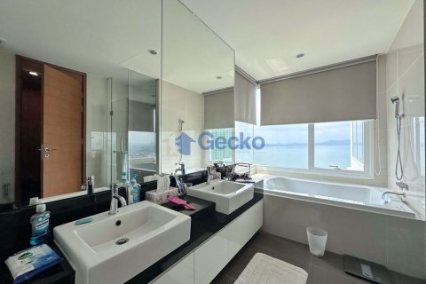 Condo in Pattaya, Thailand, 3 bedrooms  № 196683 - photo 23