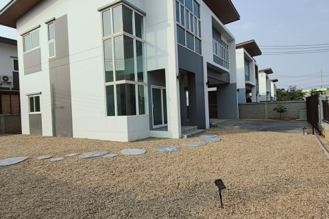 Maison à Ayutthaya, Thaïlande 4 chambres № 154864 - photo 3