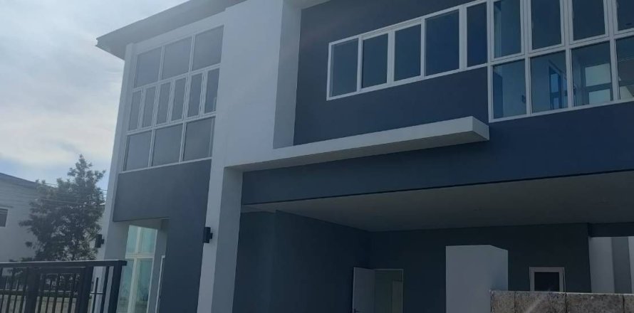 Maison à Ayutthaya, Thaïlande 4 chambres № 154864