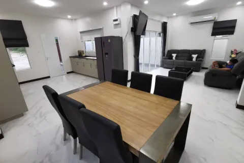 Villa in Pattaya, Thailand 2 bedrooms № 154868 - photo 10