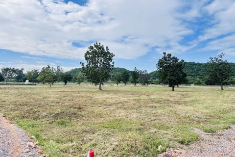 Land in Hua Hin, Thailand 1600 sq.m. № 154865 - photo 1