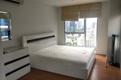 Studio dans le Condo à Khlong Toei, Bangkok, Thaïlande  № 141419 - photo 6