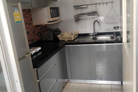 Studio dans le Condo à Khlong Toei, Bangkok, Thaïlande  № 141419 - photo 4