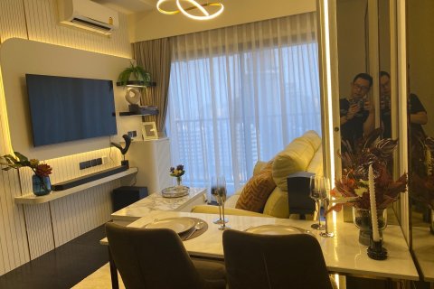 Condo à Watthana, Bangkok, Thaïlande, 2 chambres № 156712 - photo 11