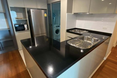 Кондоминиум с 2 спальнями в Хуай Кванге, Бангкок, Таиланд № 137805 - фото 8