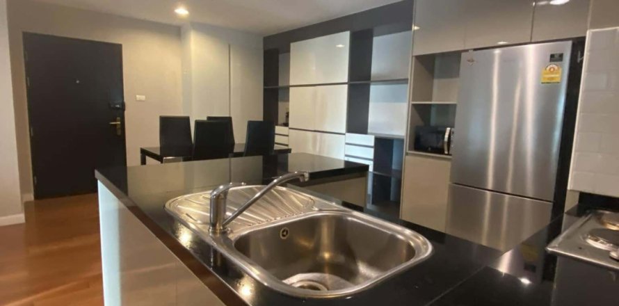 Кондоминиум с 2 спальнями в Хуай Кванге, Бангкок, Таиланд № 137805