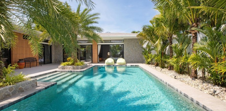 Villa à Phuket, Thaïlande 4 chambres № 137801