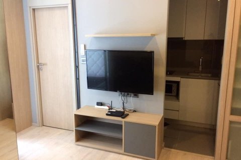 Студия в кондо в Ваттхане, Бангкок, Таиланд № 148807 - фото 6