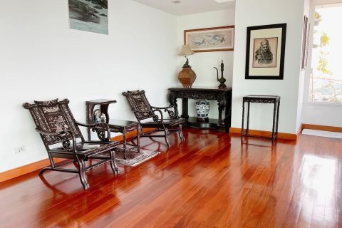 Кондоминиум с 2 спальнями в Банг Пхлате, Бангкок, Таиланд № 148805 - фото 3