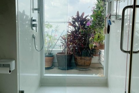 Кондоминиум с 2 спальнями в Банг Пхлате, Бангкок, Таиланд № 148805 - фото 9