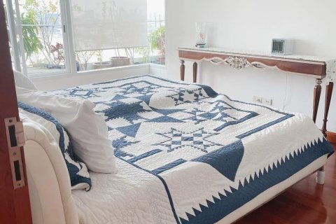 Кондоминиум с 2 спальнями в Банг Пхлате, Бангкок, Таиланд № 148805 - фото 7