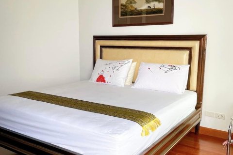 Кондоминиум с 2 спальнями в Банг Пхлате, Бангкок, Таиланд № 148805 - фото 8