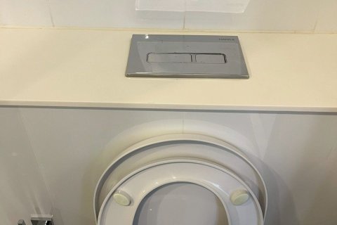 Studio dans le Condo à Huai Khwang, Bangkok, Thaïlande  № 147119 - photo 27