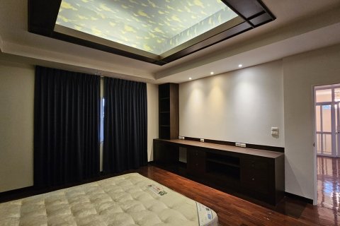 บ้านในจตุจักร, กรุงเทพฯ, ประเทศไทย 4 ห้องนอน № 201138 - รูปถ่าย 21