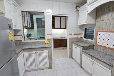 บ้านในจตุจักร, กรุงเทพฯ, ประเทศไทย 4 ห้องนอน № 201138 - รูปถ่าย 7