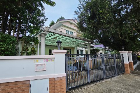 บ้านในจตุจักร, กรุงเทพฯ, ประเทศไทย 4 ห้องนอน № 201138 - รูปถ่าย 27