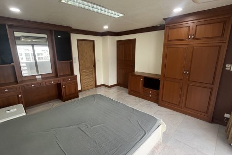 คอนโดมิเนียมในวัฒนา, กรุงเทพฯ, ประเทศไทย, 3 ห้องนอน № 201140 - รูปถ่าย 11