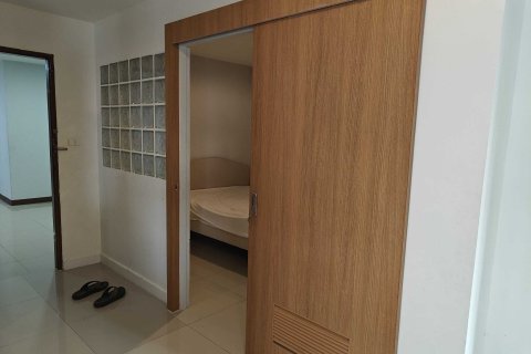 Кондоминиум с 2 спальнями в Ваттхане, Бангкок, Таиланд № 135431 - фото 13