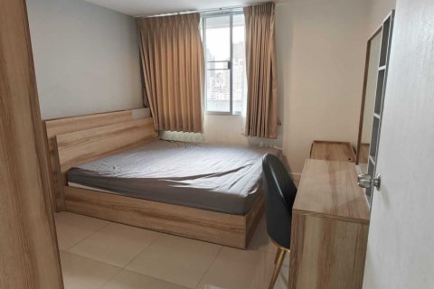 Кондоминиум с 2 спальнями в Ваттхане, Бангкок, Таиланд № 135431 - фото 2