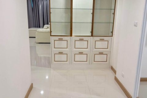 Кондоминиум с 2 спальнями в Ян Наве, Бангкок, Таиланд № 135435 - фото 14