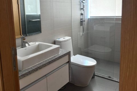 Condo à Bangkok, Thaïlande, 3 chambres  № 180458 - photo 14