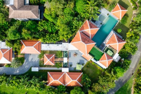 House in Ko Kaeo, Thailand 6 bedrooms № 180462
