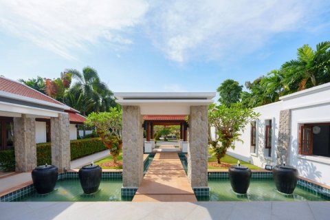 Maison à Ko Kaeo, Thaïlande 6 chambres № 180462 - photo 4