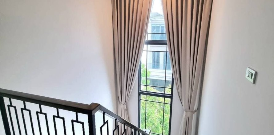 Кондоминиум с 4 спальнями в Правете, Бангкок, Таиланд № 152811