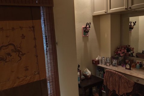 Studio in the Condo in Bang Rak, Bangkok, Thailand  № 152807 - photo 12