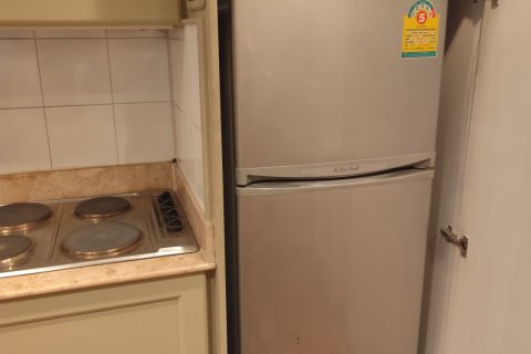 Studio in the Condo in Bang Rak, Bangkok, Thailand  № 152807 - photo 17