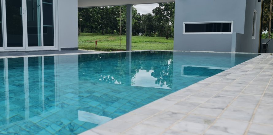 Вилла в Чианграе, Таиланд с 2 спальнями  № 152810