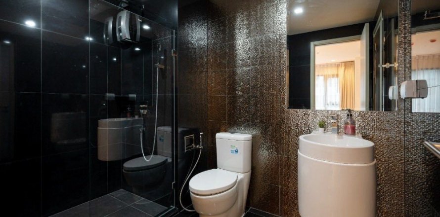 Studio dans le Condo à Khlong Toei, Bangkok, Thaïlande № 135705