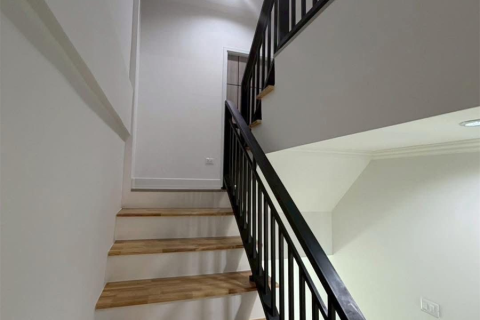 Townhouse à Bangkok, Thaïlande 4 chambres № 189525