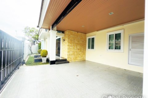 House in Pattaya, Thailand 3 bedrooms № 120163 - photo 5