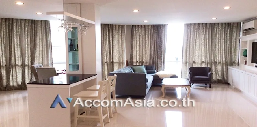 Reihenhaus in Watthana, Bangkok, Thailand 7 Schlafzimmer № 215942