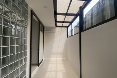 Таунхаус в Ваттхане, Бангкок, Таиланд с 3 спальнями  № 136970 - фото 23