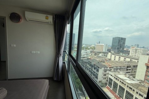 Studio in the Condo in Phra Khanong, Bangkok, Thailand  № 136968 - photo 10