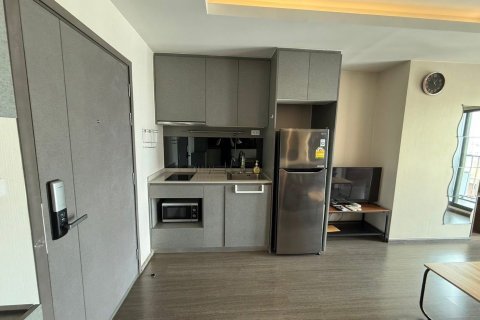 Studio in the Condo in Phra Khanong, Bangkok, Thailand  № 136968 - photo 2